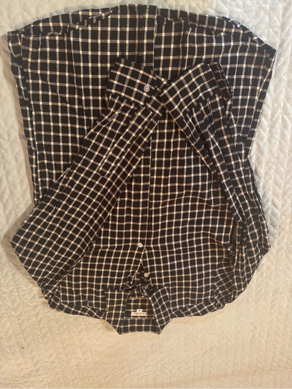 Nearly new Steven Alan casual dress shirt size small. 100%cotton.